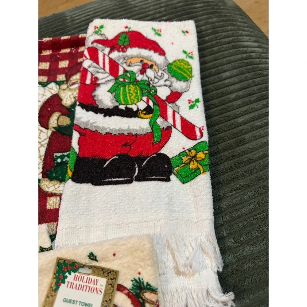Vintage Holiday Traditions Set of 6 Guest Towels‎ Santa Christmas Trees Festive
